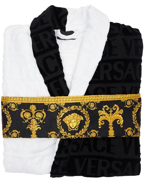 accappatoio versace falso|versace scarf false.